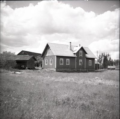Tankka 1956, Kuva P.Suramo, EtelÃ¤-Karjalan museo (kuvat ja esineet)
Tankan kantaila. PerinnÃ¶ksiosto tapahtui 1866. Omistaja Juho Tankka
