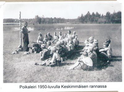 Poikaleiri 1950-luvulla KeskimmÃ¤isen rannassa
MissÃ¤ kohtaa KeskimmÃ¤istÃ¤ ja ketÃ¤ kuvassa?
